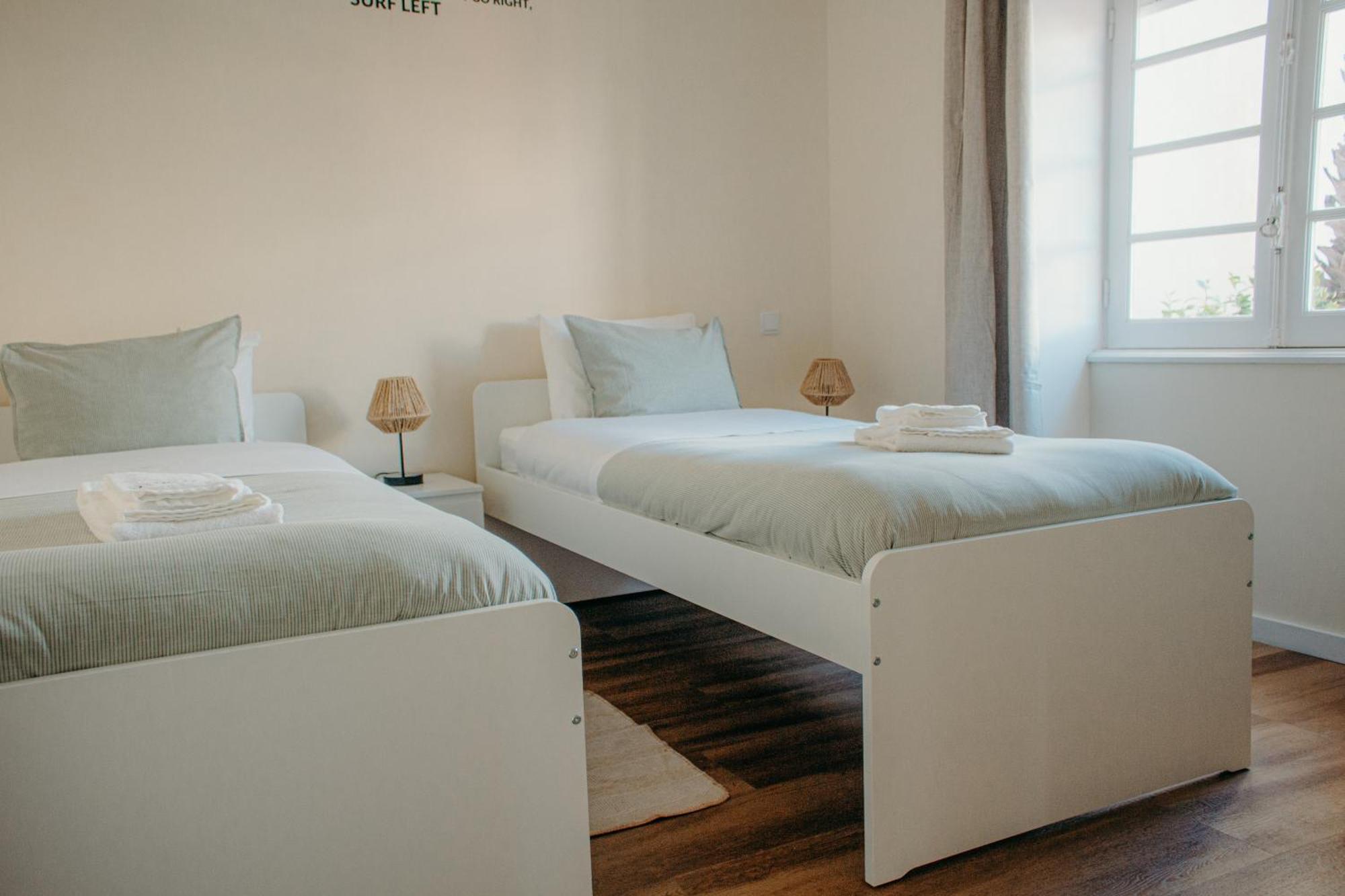 Green Coast Surf House เอสปีโญ ภายนอก รูปภาพ